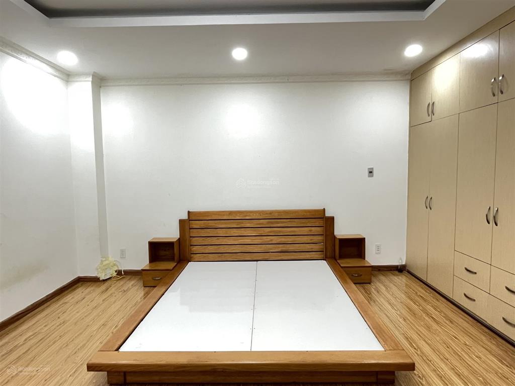 Bán nhà phố 100m2 tại mega ruby giá 14 tỷ.  tấn giàu 0909 121 ***