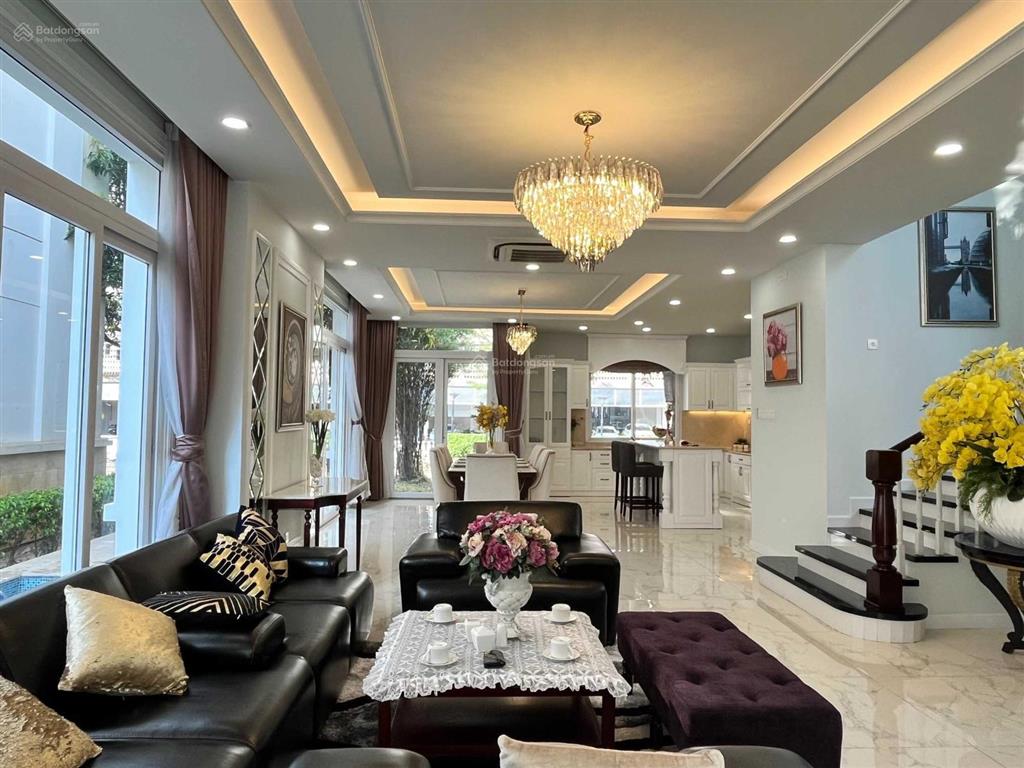 Biệt thự đơn lập full nội thất tại the venica khang điền cần cho thuê 97 triệu/tháng