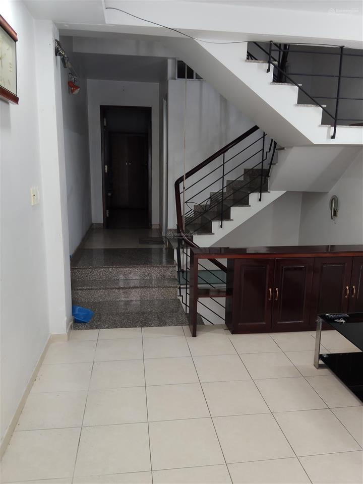 Cho thuê nhà nguyên căn 4 tầng full nội thất gần trường tiểu học chu văn an