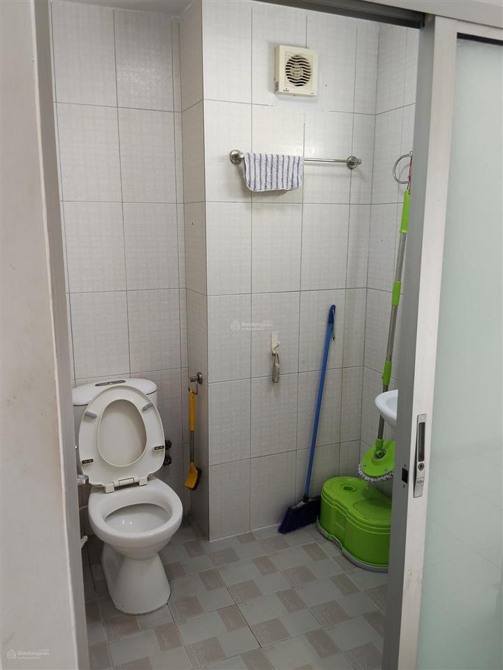 Cho thuê nhà nguyên căn 4 tầng full nội thất gần trường tiểu học chu văn an