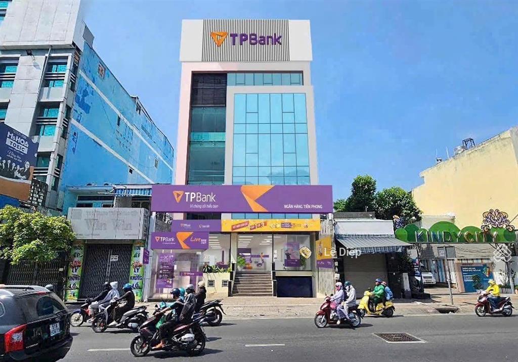Chính chủ bán nhà mt nguyễn trãi,p.2, quận 5 (20x40m) giá 390 tỷ tl. vị trí cực đẹp giáp quận 1