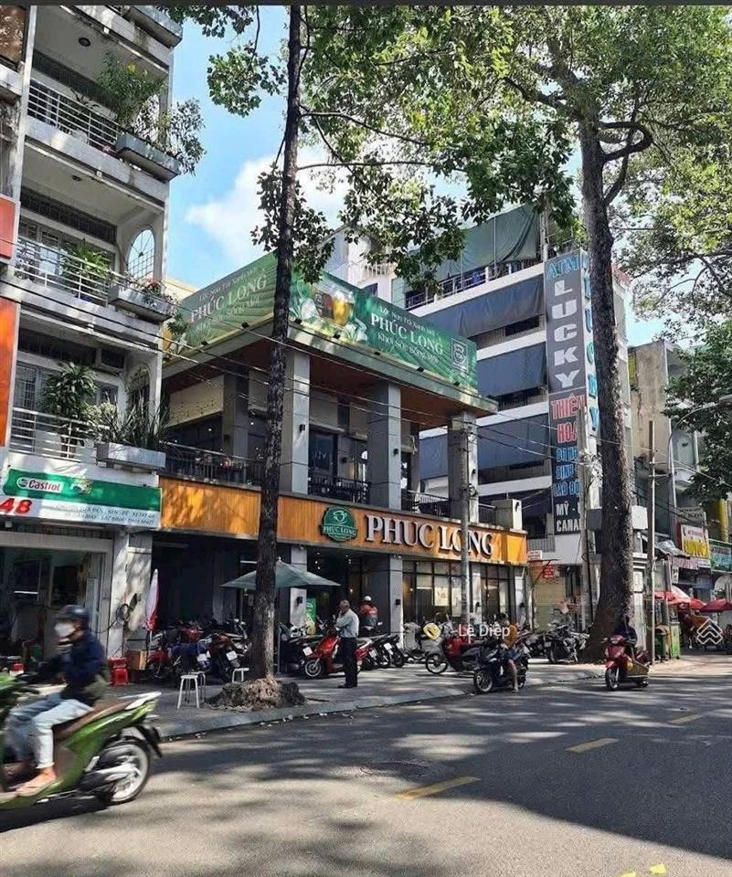 Chính chủ bán nhà mt nguyễn trãi,p.2, quận 5 (20x40m) giá 390 tỷ tl. vị trí cực đẹp giáp quận 1