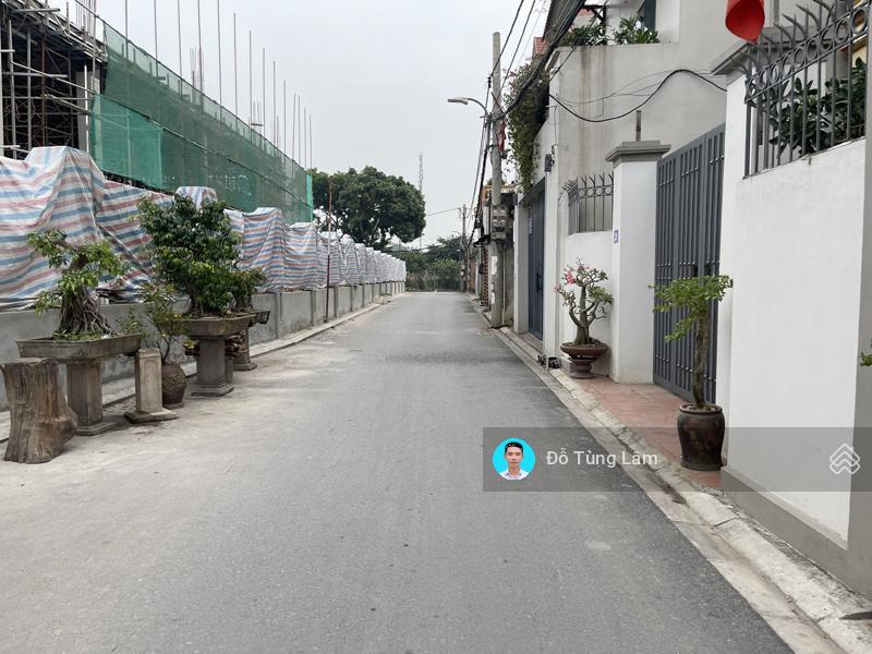 Cần bán 102m2 đất làng vàng, gia lâm. đường thông xe ô tô 7 chỗ