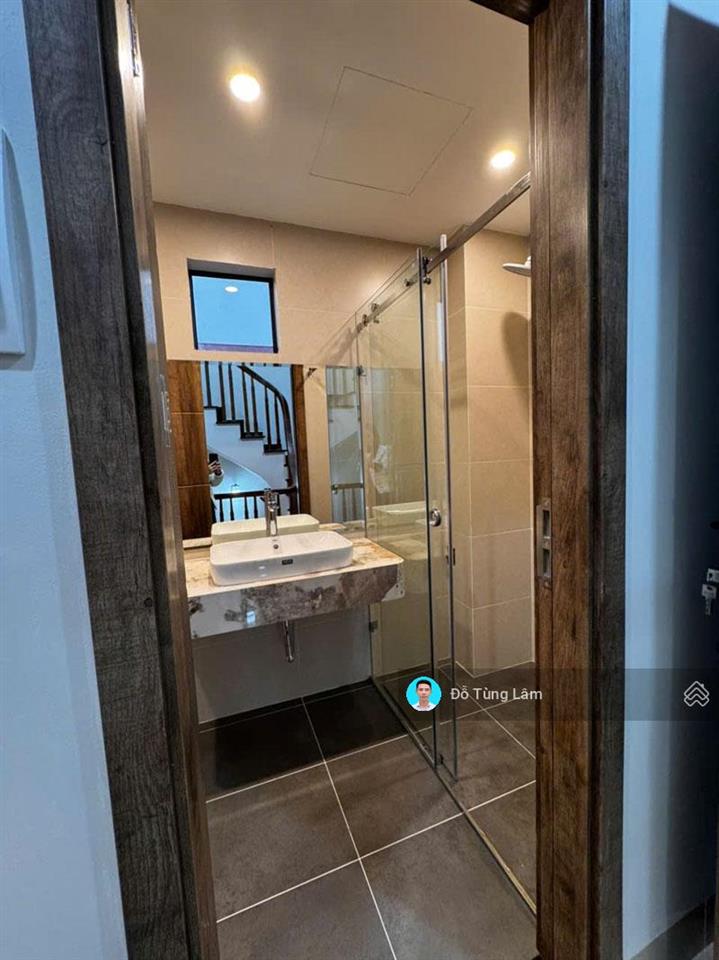 Cần bán 69,3m2 nhà 4 tầng mặt ngõ 142 lệ mật. có quy hoạch mở rộng lên đường 13m