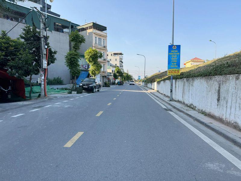 Bán Nhà 7 Tầng Thang Máy Phúc Lợi, 68,2m2 MT 6,2m, Kinh Doanh Vỉa Hè Khủng, Sổ Đỏ Chính Chủ