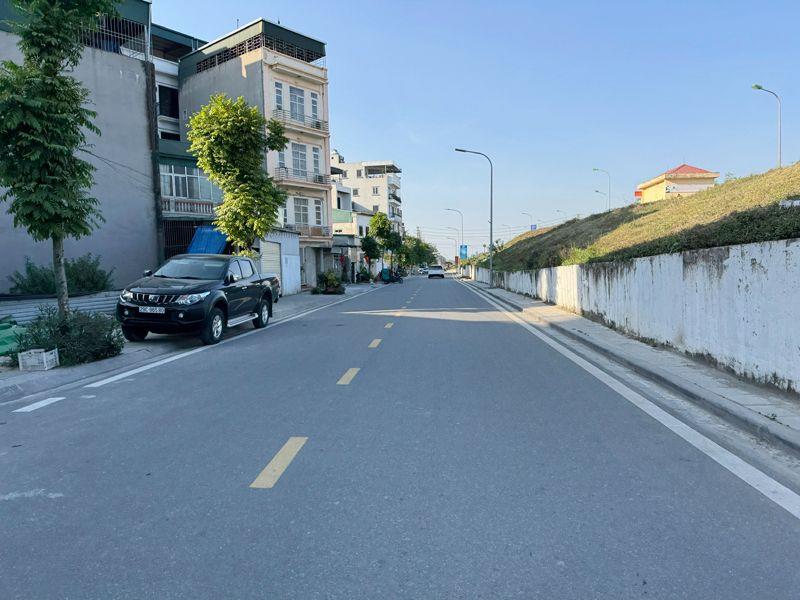 Bán Nhà 7 Tầng Thang Máy Phúc Lợi, 68,2m2 MT 6,2m, Kinh Doanh Vỉa Hè Khủng, Sổ Đỏ Chính Chủ