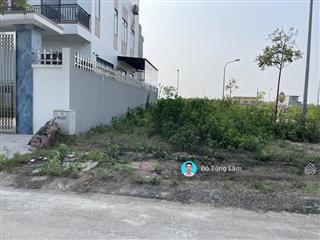 Bán đất tái định cư ngọc động 80m2, view vườn hoa cực thoáng, cạnh vin safari, đường 11m có vỉa hè.