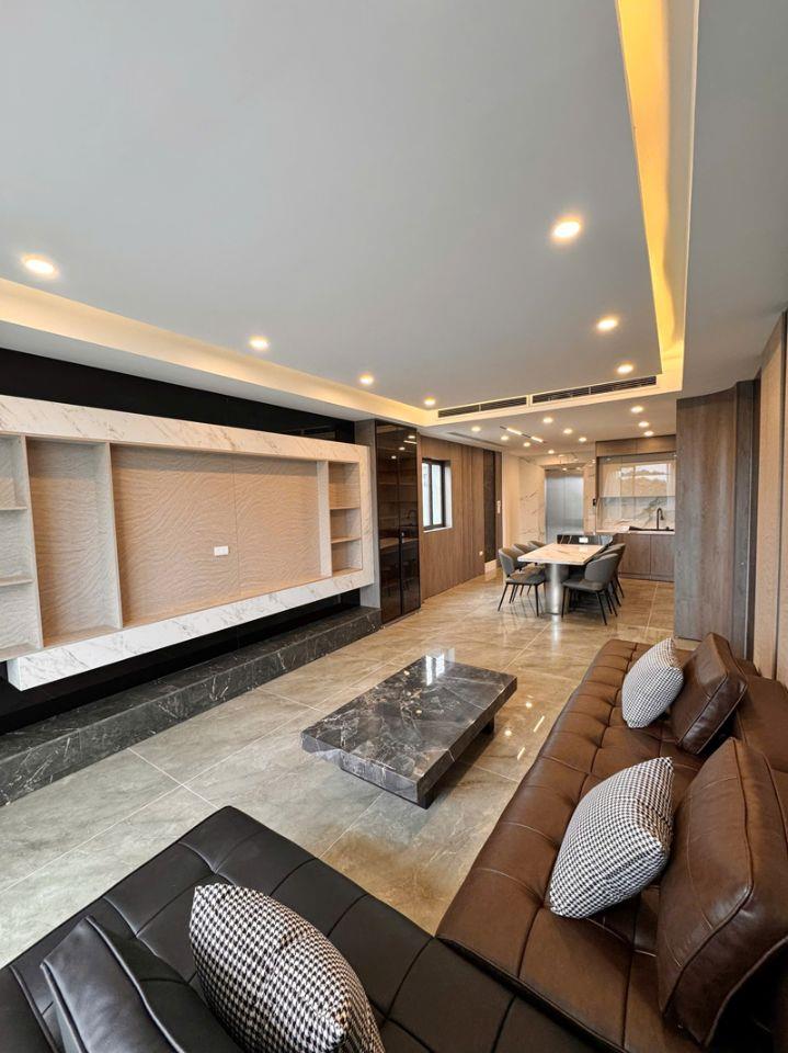 Bán Nhà Phố Hoa Lâm, Việt Hưng – 55,5m2 Nở Hậu – 7 Tầng Kinh Doanh Văn Phòng – Thang Máy 630kg – Sổ Đỏ Chính Chủ