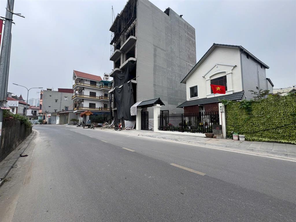 Đất đê vàng, phúc lợi 80,5m2 mặt tiền 4,1m, view sông, phù hợp làm văn phòng, nhà nghỉ