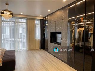 Cần bán 84m2 shophouse sông hồng, nhà 5 tầng đã hoàn thiện full nội thất cao cấp, cạnh hai tòa cc