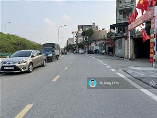 Bán đất phúc lợi 59,7m2 mặt tiền rộng 4,5m  3 ô tô tránh  mặt đường đê vàng kinh doanh ngay.