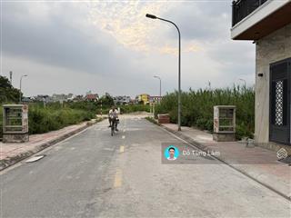 Đất đấu giá cự khối 74,5m2 2 mặt tiền trước sau  ô tô tránh  vị trí đắc địa nhất dãy tt2