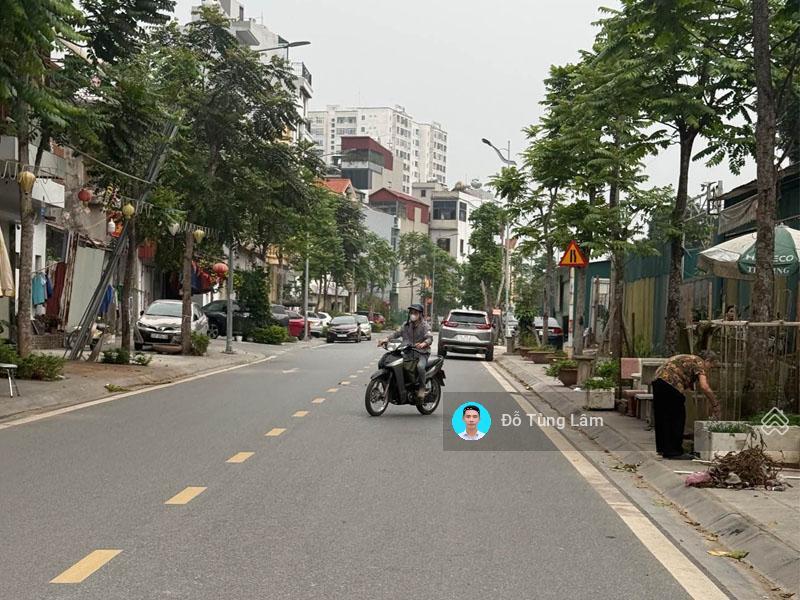 Bán 35,3m2 nhà c4 mặt phố lê đại  2 mặt đường trước sau  kinh doanh sầm uất  nằm giữa 2 kđt