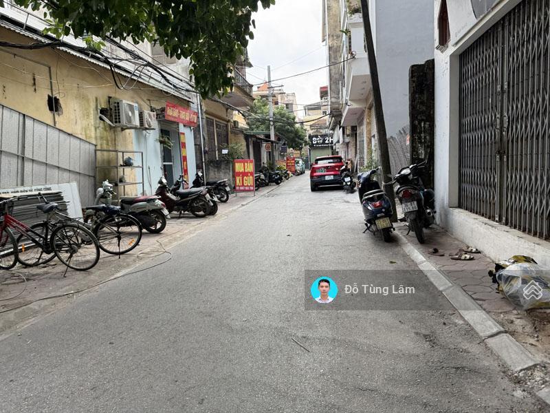 Sang nước ngoài định cư bán 37,6m2 nhà c4 cách 1 nhà ra đường trâu quỳ, gia lâm