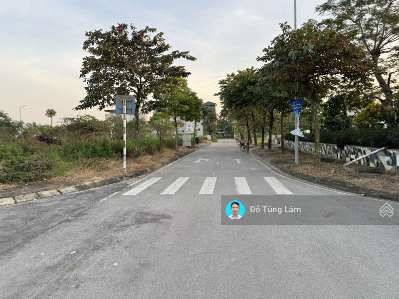 Cần tiền bán 80m2 đất tđc kim sơn. đường 13m, view nhà văn hóa thoáng vĩnh viễn