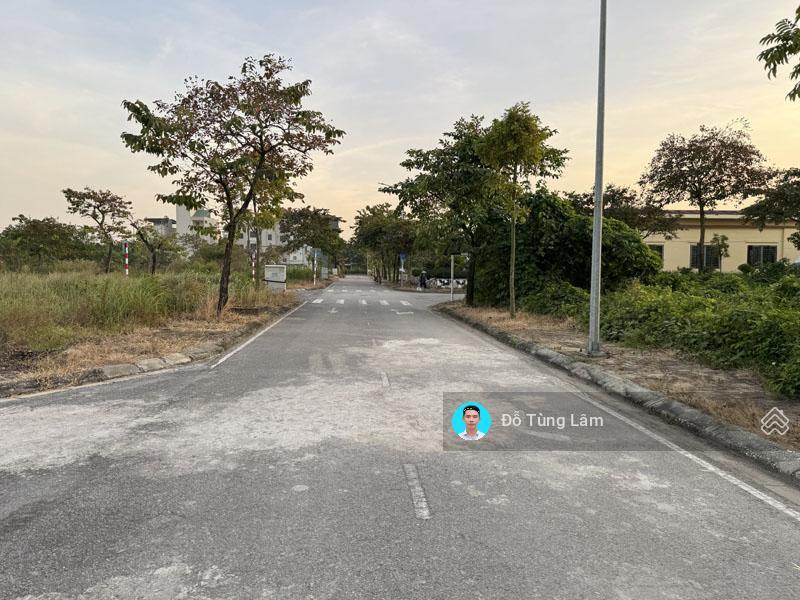 Cần tiền bán 80m2 đất tđc kim sơn. đường 13m, view nhà văn hóa thoáng vĩnh viễn