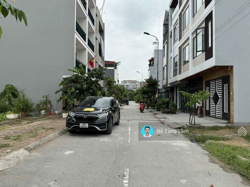 Bán đất tái định cư trâu quỳ, 119m2. vị trí vàng, đường thông phố thành trung, kinh doanh tốt