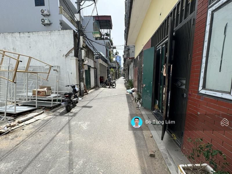 Cắt lỗ để đi nước ngoài 37,6m2 nhà c4 trâu quỳ, kinh doanh spa/nail đỉnh, sổ đỏ chính chủ