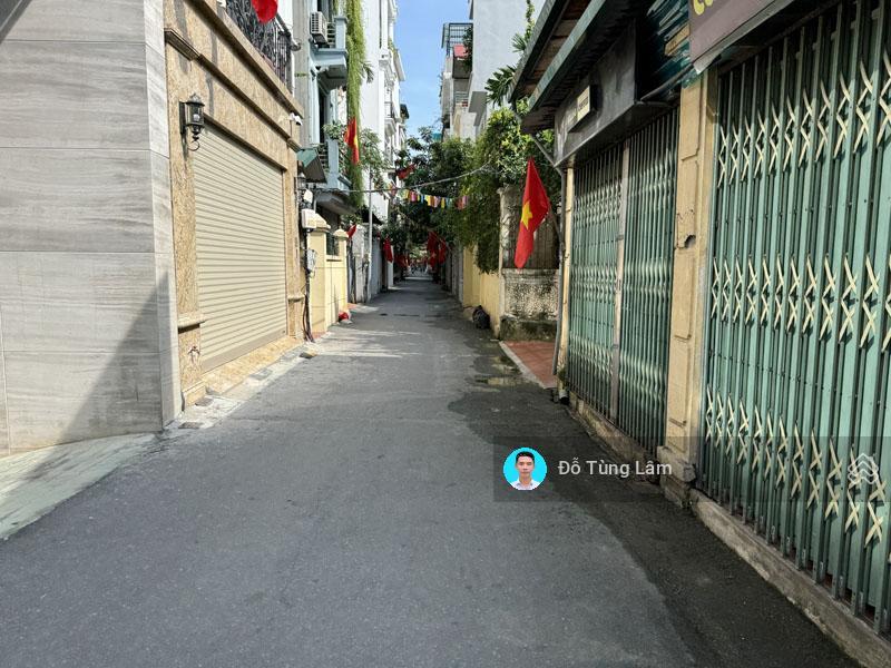 Chính chủ bán 74,1m2 đất trong ngõ 135 hoàng như tiếp. ngày gần hồ và ngõ 111 lâm hạ