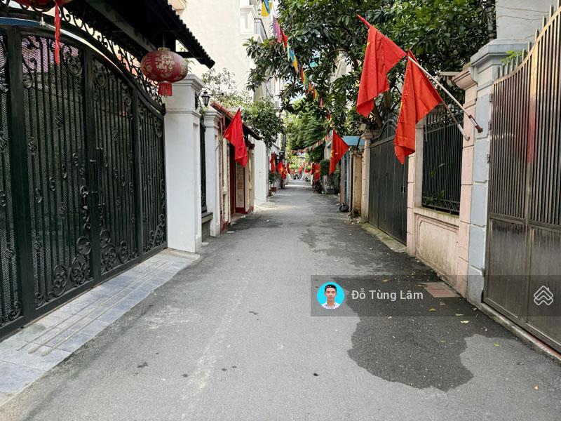Chính chủ bán 74,1m2 đất trong ngõ 135 hoàng như tiếp. ngày gần hồ và ngõ 111 lâm hạ