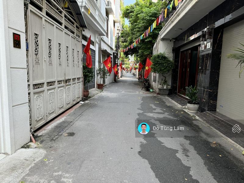 Chính chủ bán 74,1m2 đất trong ngõ 135 hoàng như tiếp. ngày gần hồ và ngõ 111 lâm hạ
