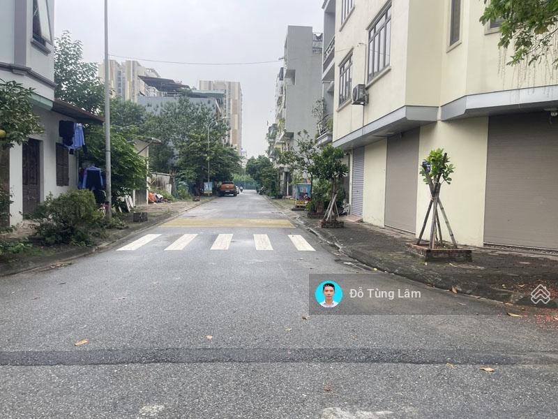 Cần bán 70m2 đất khu no02 tđc giang biên. sau lưng mặt đường đồng thanh