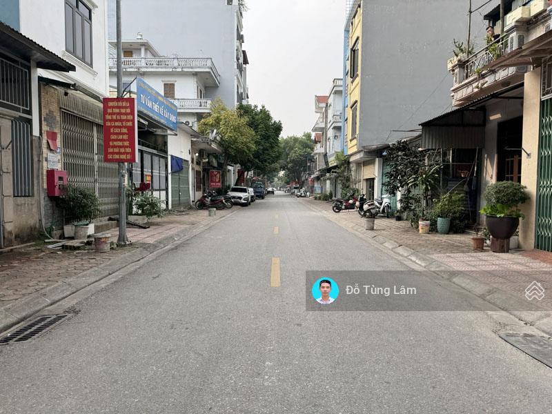 Cần bán 55,1m2 đất mặt phố giang biên. phù hợp xây văn phòng kinh doanh