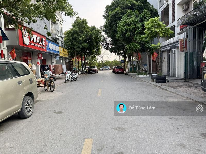 Cần bán 55,1m2 đất mặt phố giang biên. phù hợp xây văn phòng kinh doanh