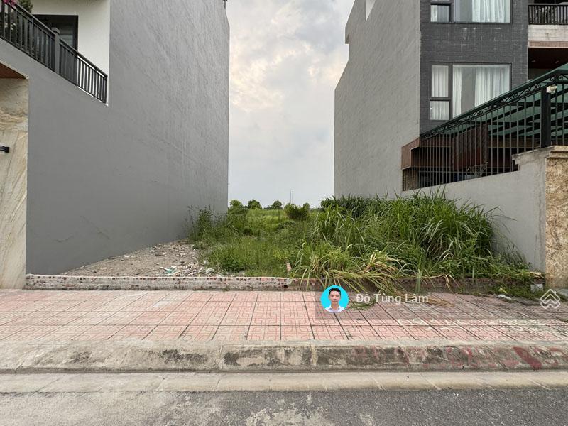 Đất đấu giá cự khối 74,5m2 hiếm có 2 mặt tiền trước sau  đường 13m có vỉa hè  sát hồ điều hòa