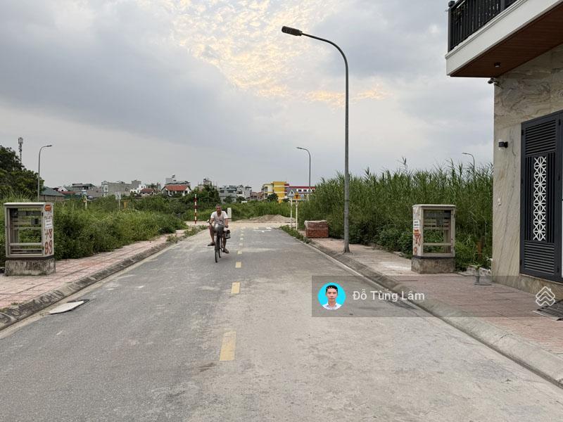 Đất đấu giá cự khối 74,5m2 hiếm có 2 mặt tiền trước sau  đường 13m có vỉa hè  sát hồ điều hòa
