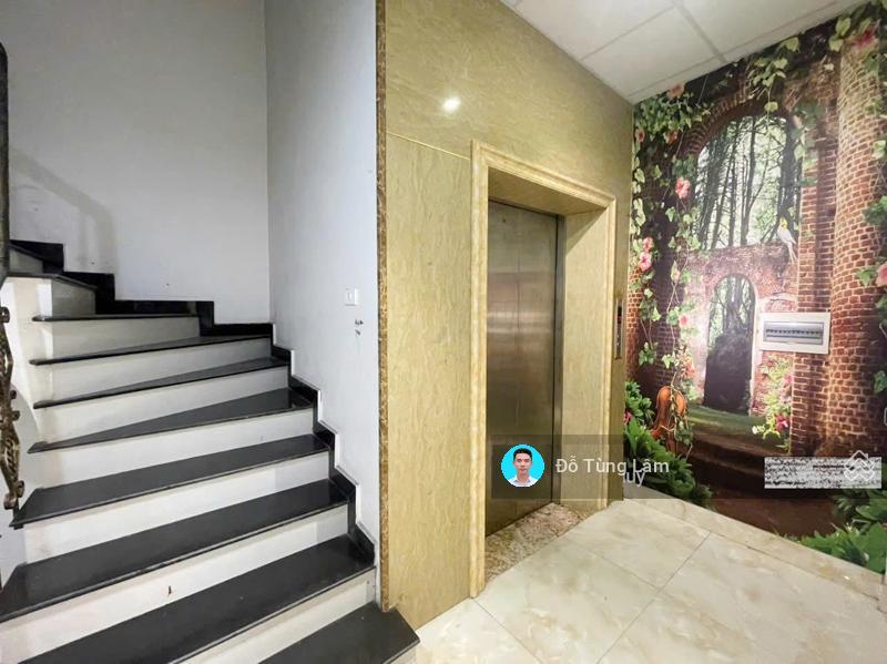 Bán nhà đặng vũ hỷ, long biên 88m2 có thang máy, đường ô tô tránh, giá tốt
