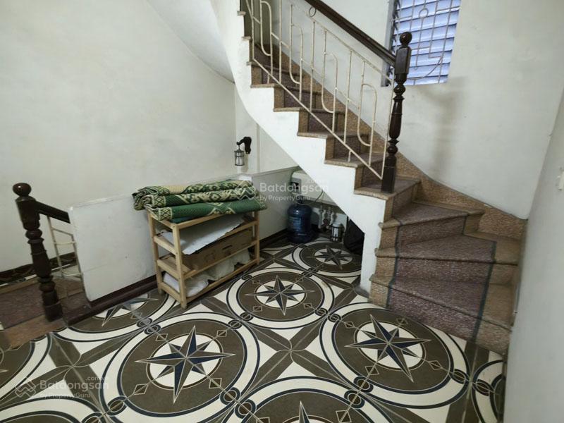 Cần bán nhà 4 tầng 32m2 căn góc 3 mặt thoáng tại ngõ 987 ngô gia tự. cách đường ô tô 100m