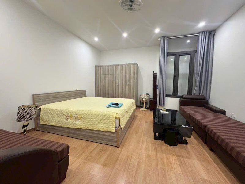 Bán Nhà Giang Biên Long Biên 75m2, 5 Tầng, Ô Chờ Thang Máy, Giá Tốt Nhất 2026