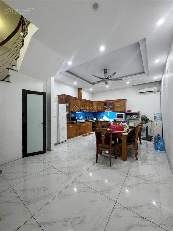 Bán nhà giang biên long biên 75m2, 5 tầng, ô chờ thang máy, giá tốt nhất 2026