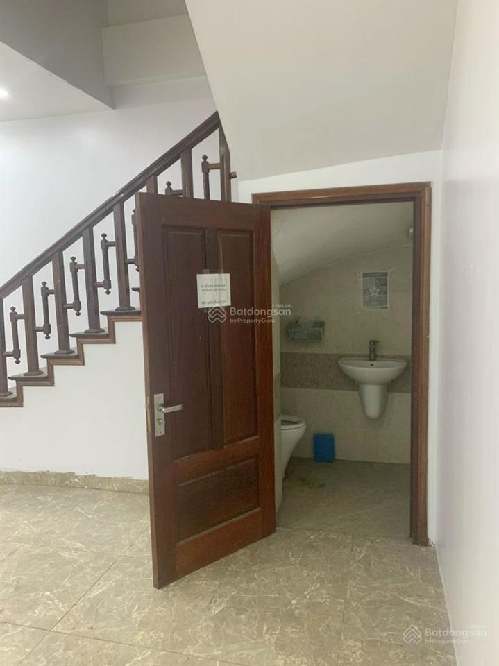 Nhà đẹp phúc lợi 92,4m2, 4 tầng  đường 15m kinh doanh đa ngành  ngay cạnh hệ thống trường học