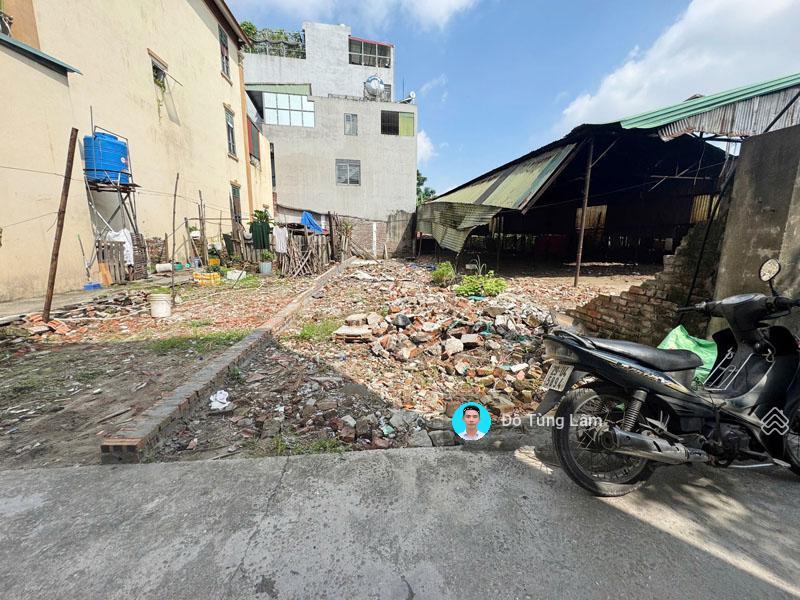 Cần bán lô đất 101m2 ngõ 195/2 phúc lợi  gần công an phường, tiện ích đầy đủ