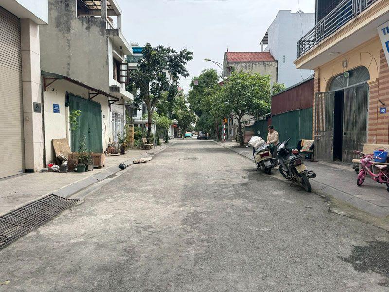 Cần bán 50m2 đất TĐC Thượng Thanh. Đường phân lô, hạ tầng đẹp, tiềm năng còn nhiều