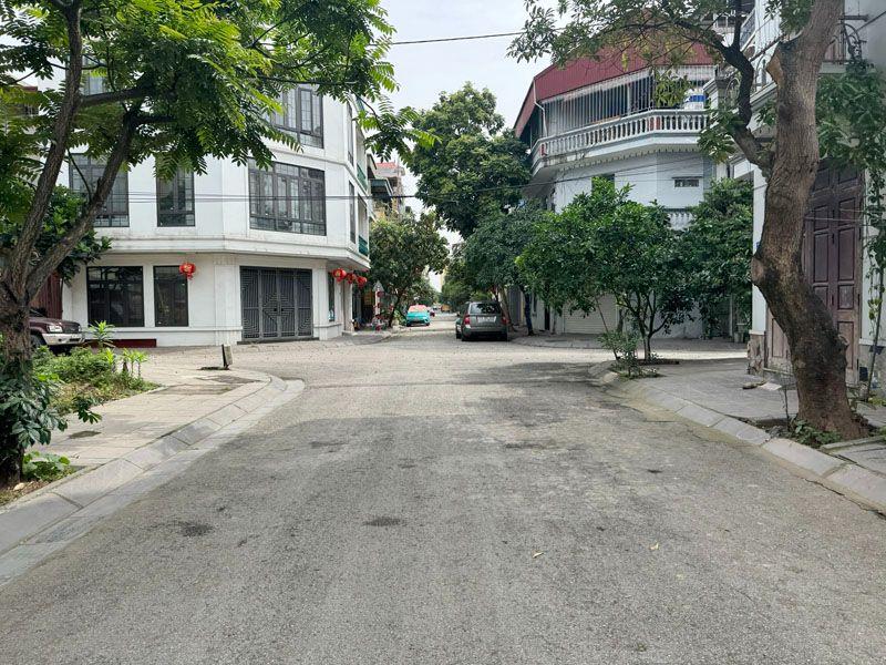 Cần bán 50m2 đất TĐC Thượng Thanh. Đường phân lô, hạ tầng đẹp, tiềm năng còn nhiều