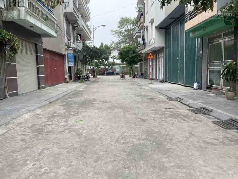 Cần bán 50m2 đất tđc thượng thanh. đường phân lô, hạ tầng đẹp, tiềm năng còn nhiều
