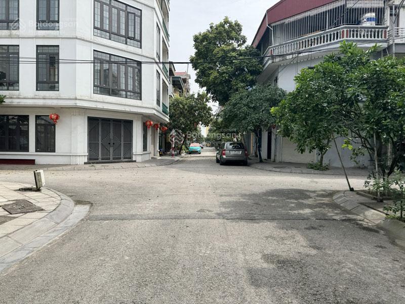Cần bán 50m2 đất tđc thượng thanh. đường phân lô, hạ tầng đẹp, tiềm năng còn nhiều