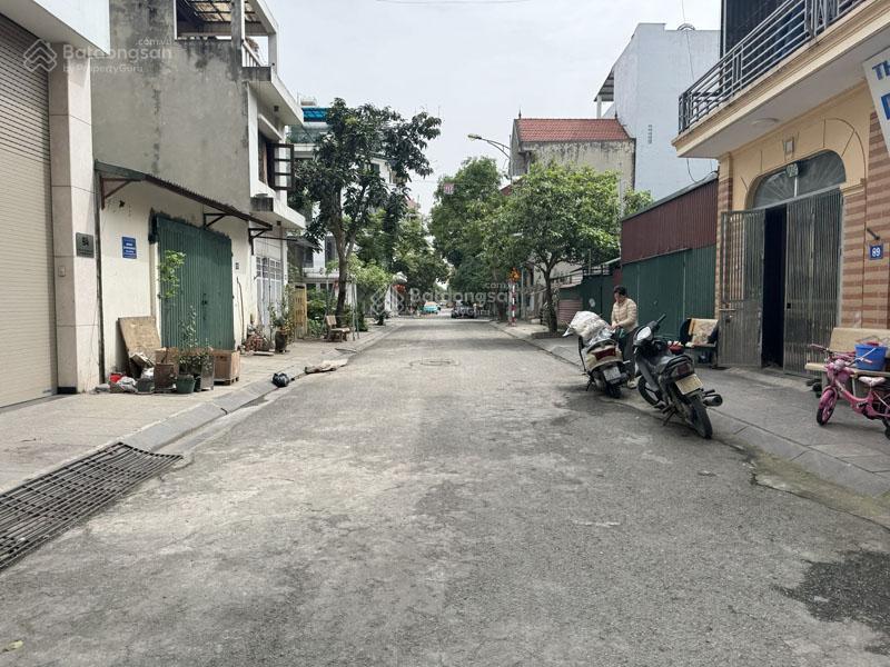 Cần bán 50m2 đất tđc thượng thanh. đường phân lô, hạ tầng đẹp, tiềm năng còn nhiều