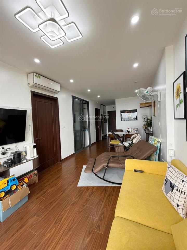 Bán gấp chung cư homeland thượng căn 1715 69,2m2, 2pn, 2 vs, 2 ban công, hỗ trợ cọc 30  40 ngày
