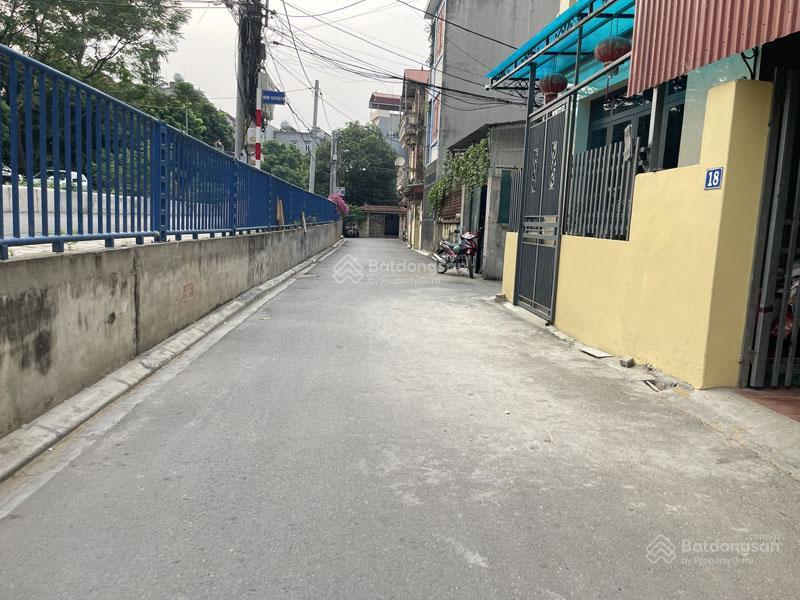 Cần bán 65m2 đất làng cam, cổ bi. đường ô tô tránh, đỗ ngày đêm, sát chợ vàng  cam