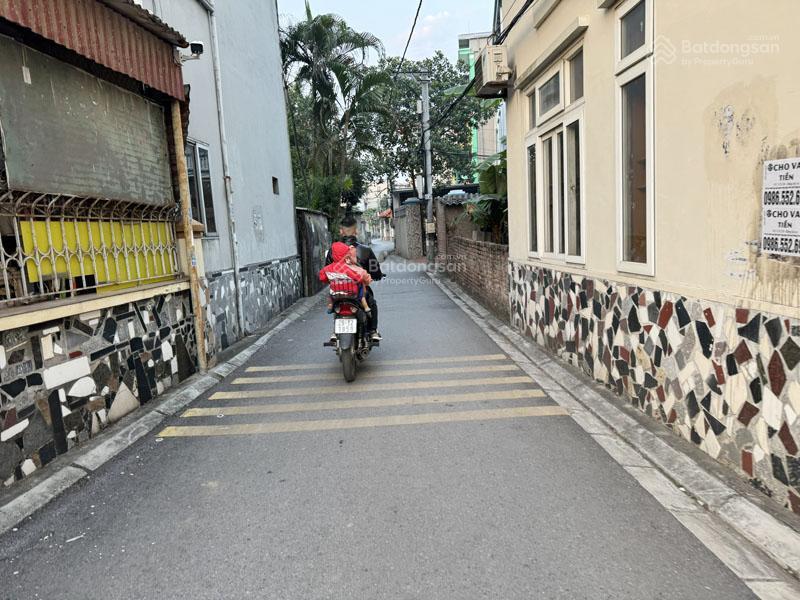 Cần bán 82,8m2 đất thôn hội, gia lâm. cách 20m ra hồ điều hòa, cách chợ vàng 200m