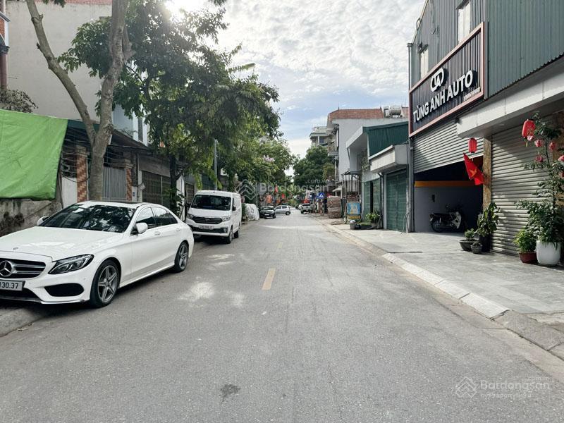 Cần bán 100m2 nhà c4 mặt phố nguyễn văn hưởng. khu dân trí cao, an ninh tốt, tiện ích nhiều