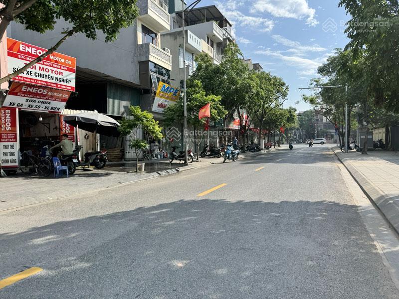Hiếm có khó tìm! mặt phố thanh am  đặng vũ hỷ 76,22m2, mặt tiền 8m nở hậu, vỉa hè rộng 5m