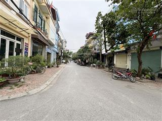 Cần bán đất mặt ngõ 68 trâu quỳ 105,4m2 ngay trường đhnn, phù hợp xây tòa cc mini hoặc kd