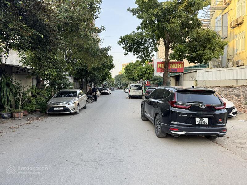Bán đất kđt 31ha trâu quỳ gia lâm 107m2 đường 15m 3 ô tô tránh, tiềm năng vô hạn