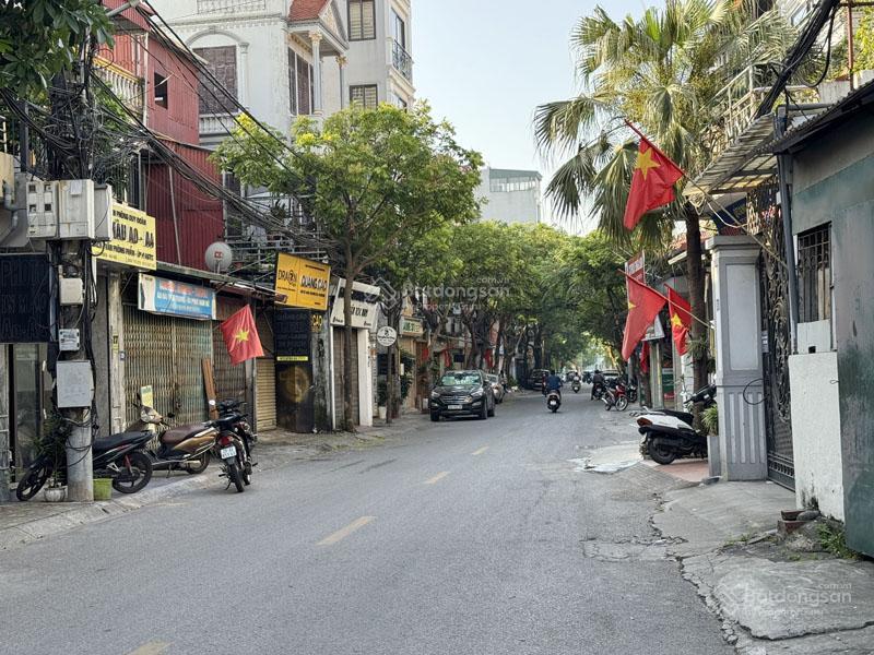 Bán đất mặt phố hoa lâm 100m2 đất vàng kinh doanh, sát đường ngô gia tự