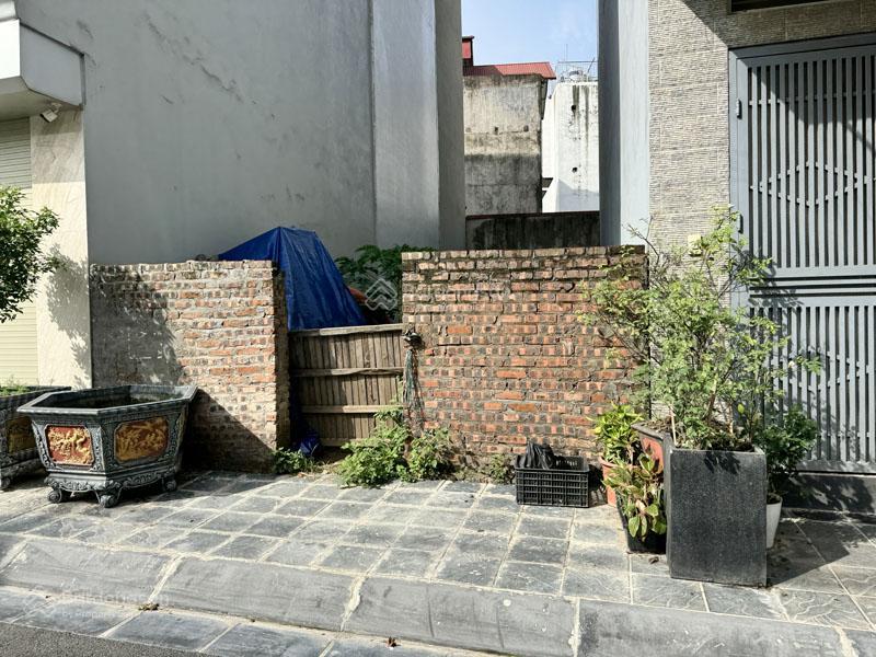 Bán đất tđc hồ đắp nếp  tư đình 75,5m2 sát cầu trần hưng đạo, view hồ, đầu tư đỉnh